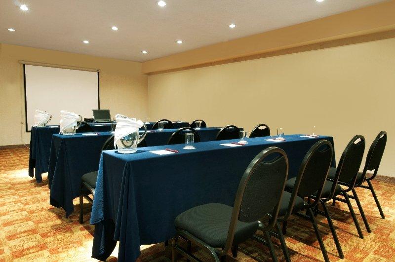Fiesta Inn Toluca Centro Екстер'єр фото